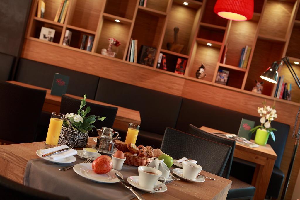 The Seven Hotel Ες Σιρ Αλζέτ Εστιατόριο φωτογραφία